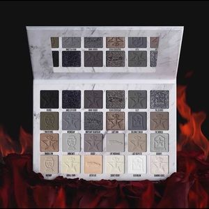 Jeffree Star Cremated Palette